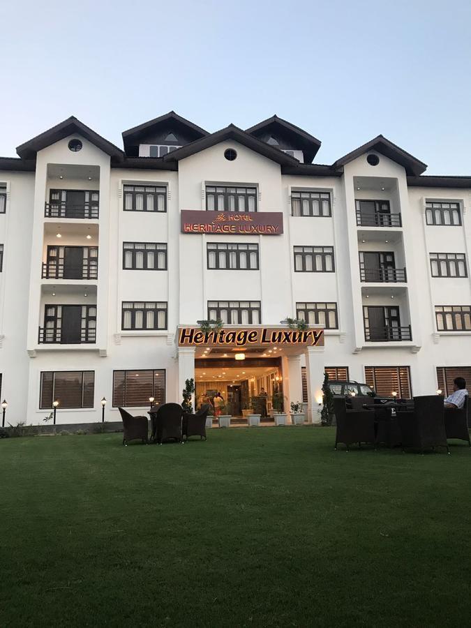 Heritage Luxury Srīnagar Buitenkant foto