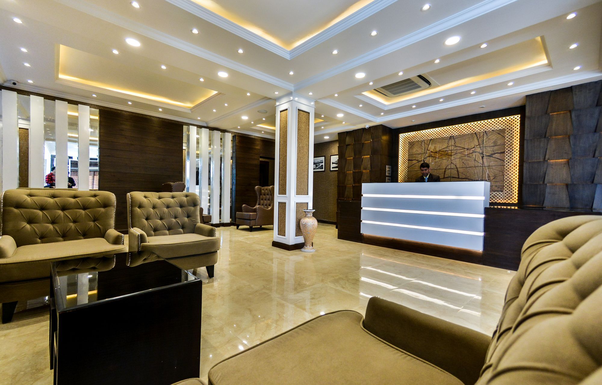 Heritage Luxury Srīnagar Buitenkant foto