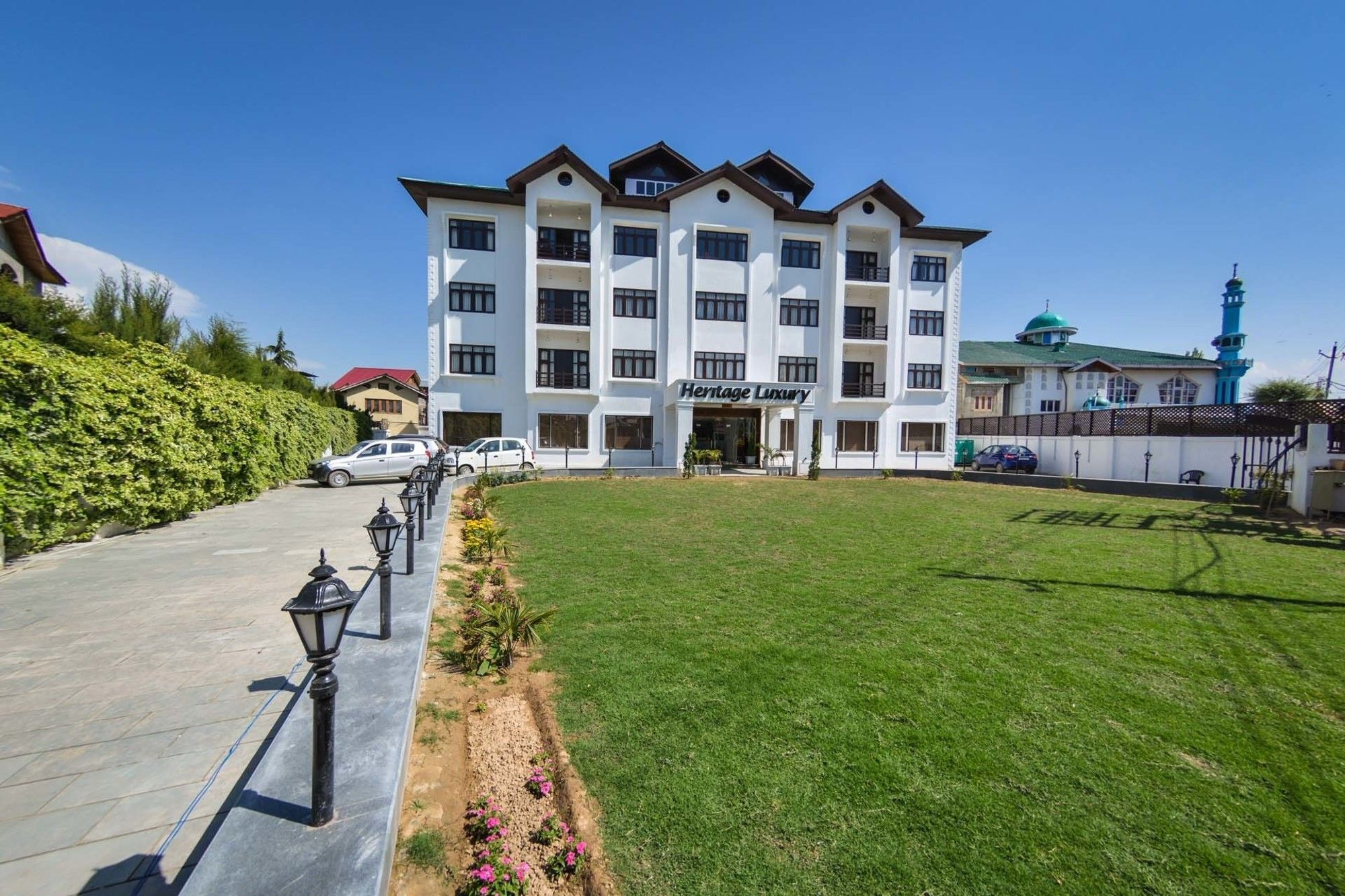 Heritage Luxury Srīnagar Buitenkant foto