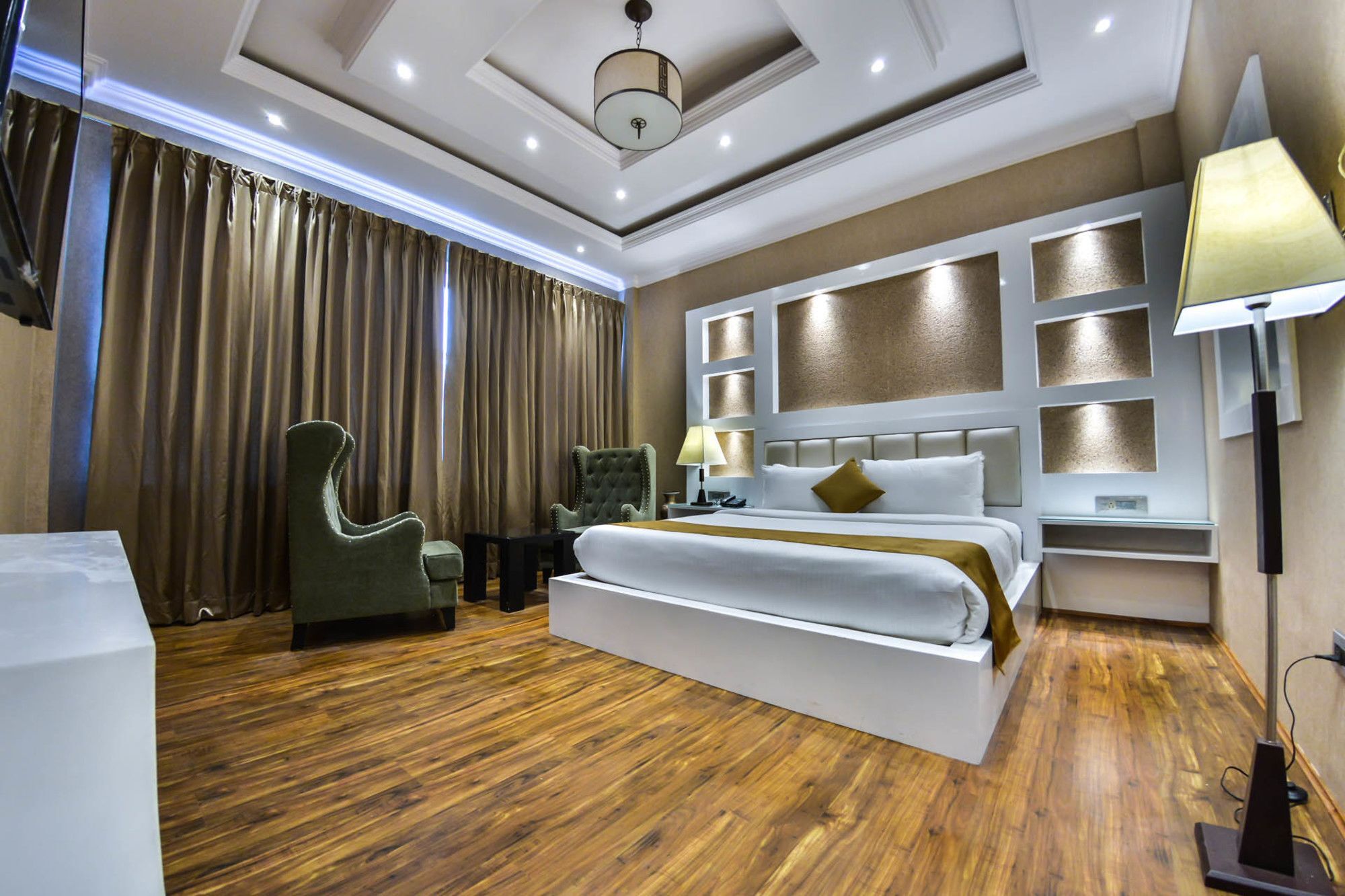 Heritage Luxury Srīnagar Buitenkant foto