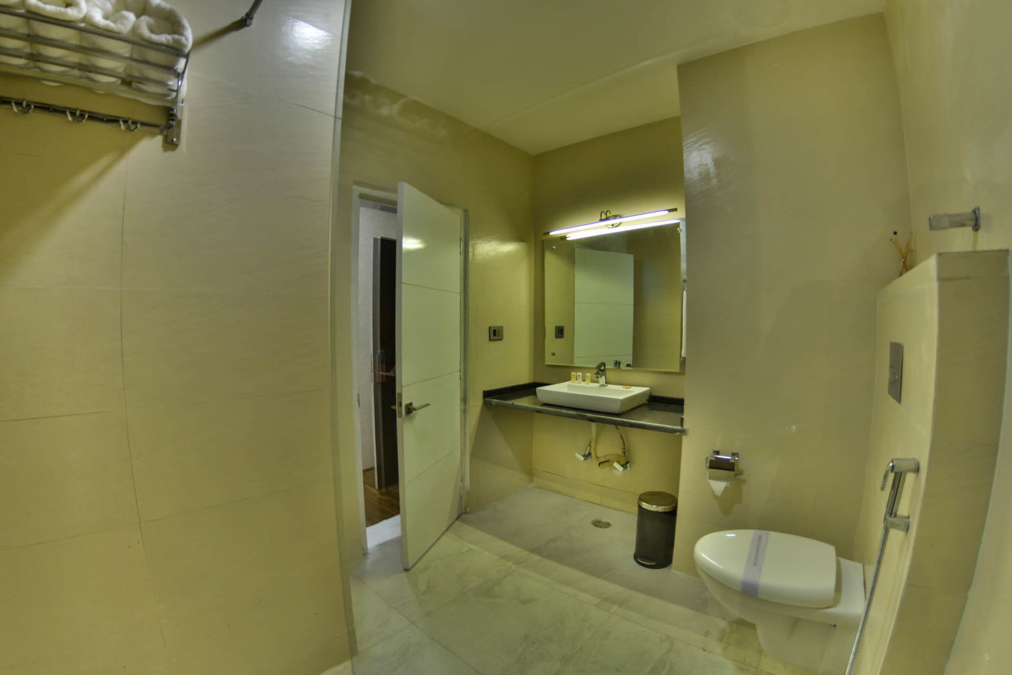 Heritage Luxury Srīnagar Buitenkant foto