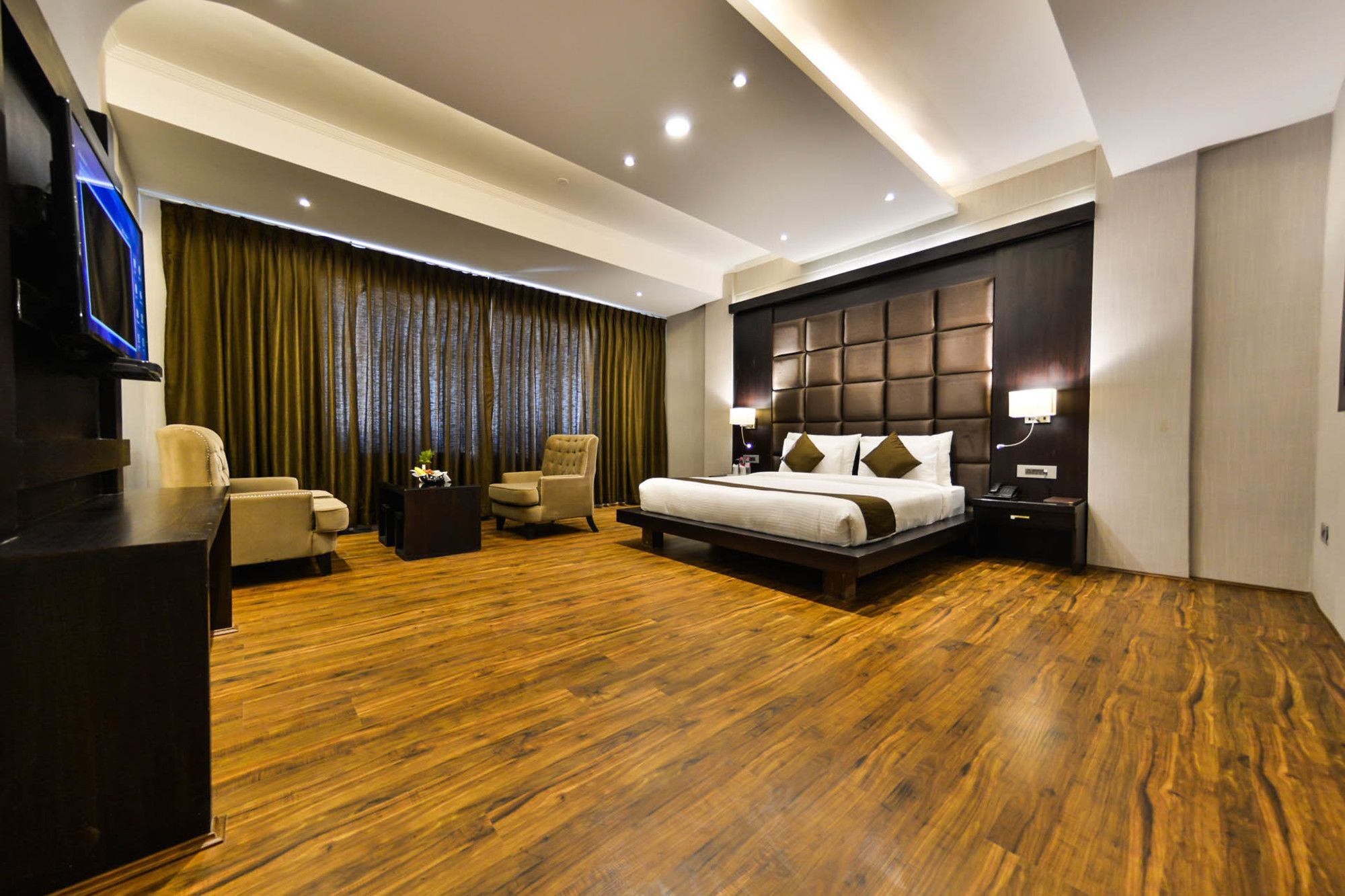 Heritage Luxury Srīnagar Buitenkant foto