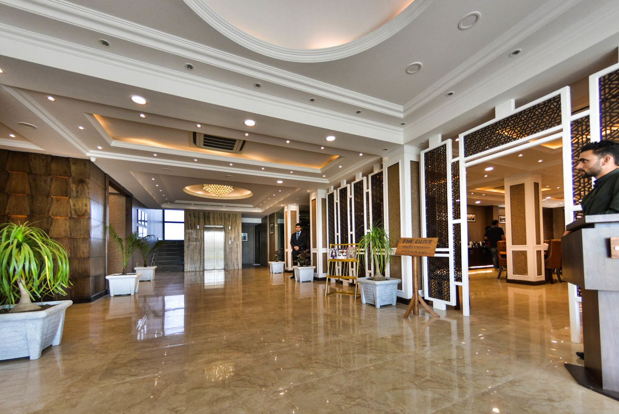 Heritage Luxury Srīnagar Buitenkant foto